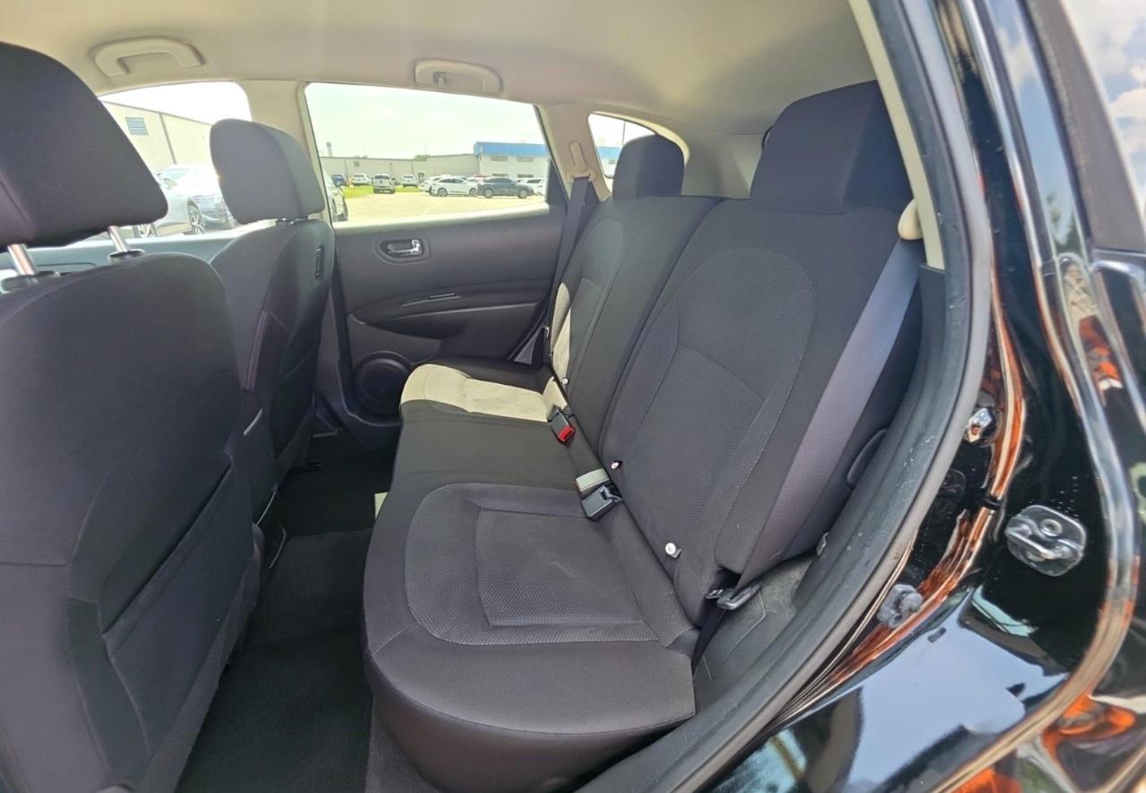 Nissan Rogue Select  2015
