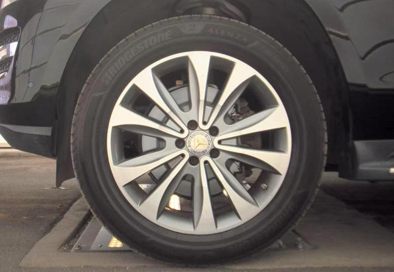 Mercedes-Benz GL  2016