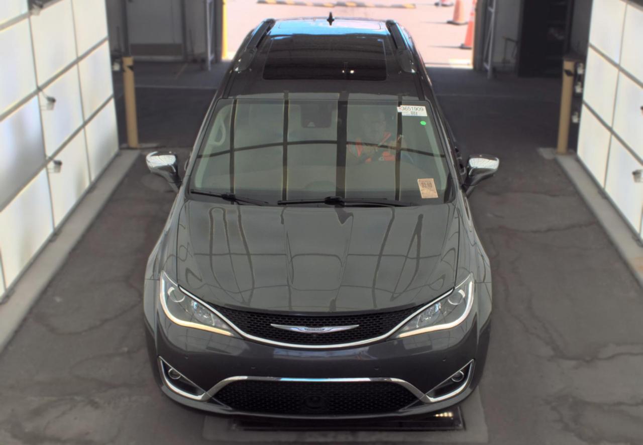 Chrysler Pacifica  2017