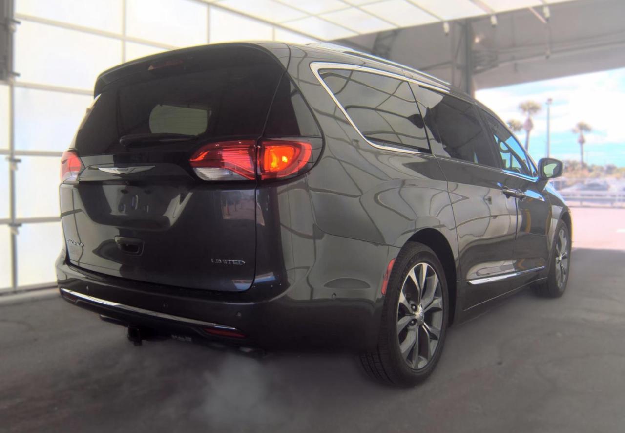 Chrysler Pacifica  2017