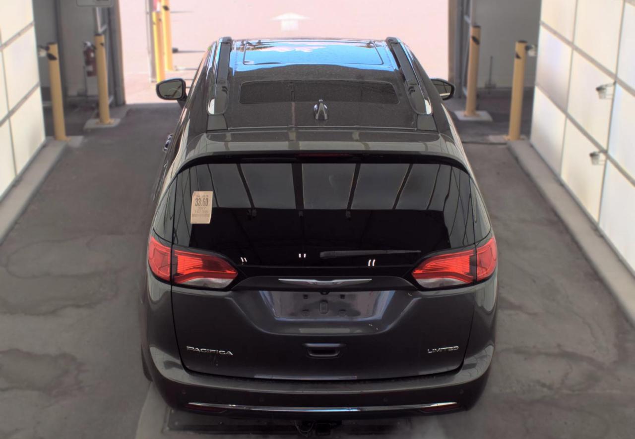 Chrysler Pacifica  2017