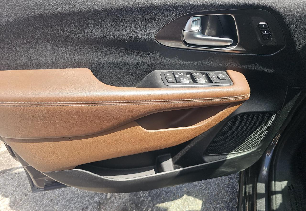Chrysler Pacifica  2017