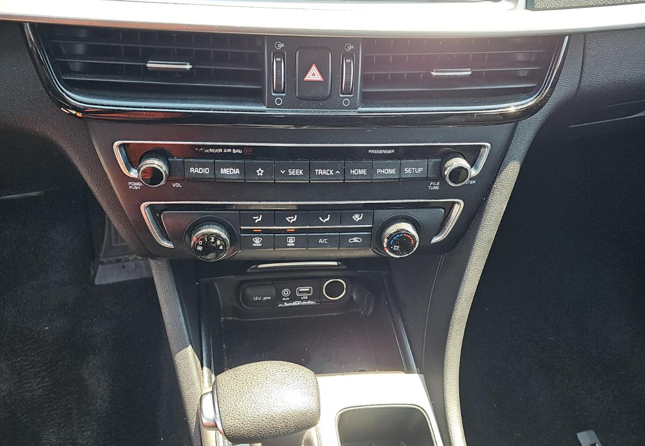 Kia Optima  2020