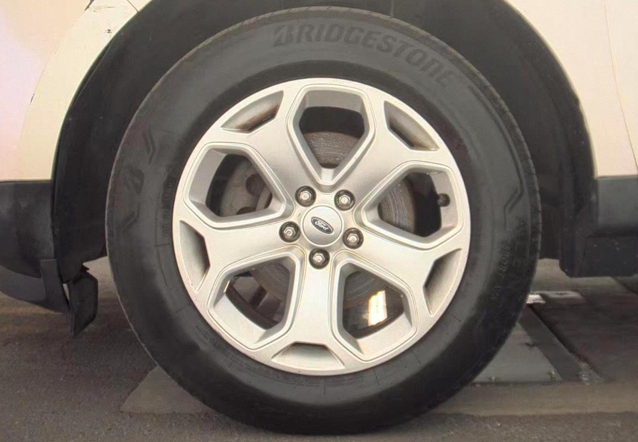 Ford Edge  2011