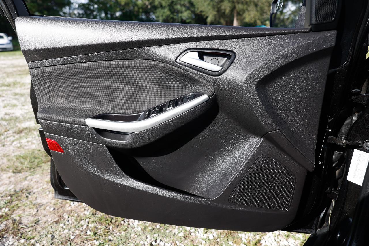 Ford Focus  2013
