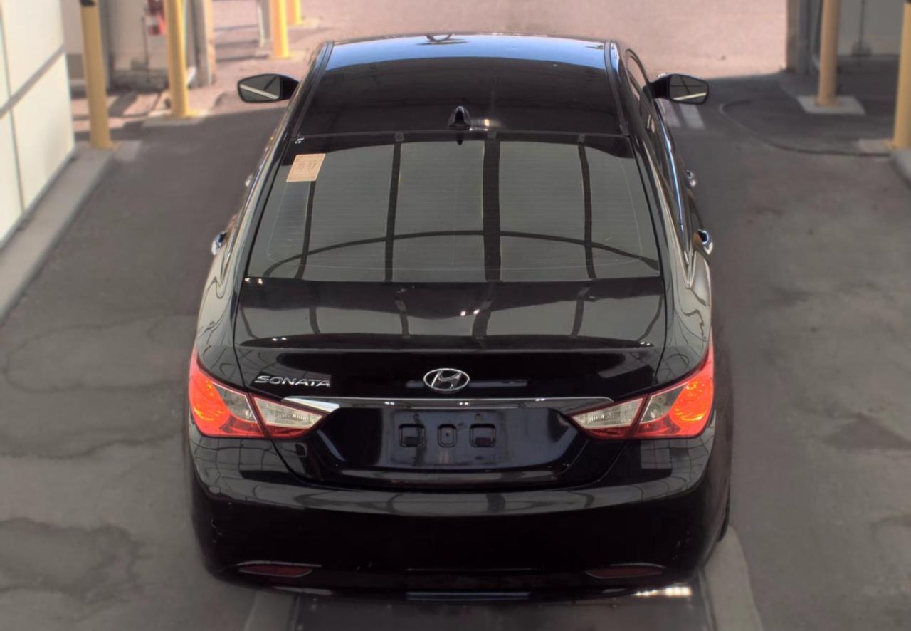 Hyundai Sonata  2011