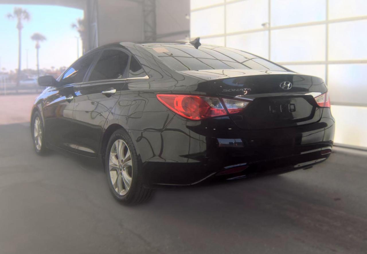 Hyundai Sonata  2011
