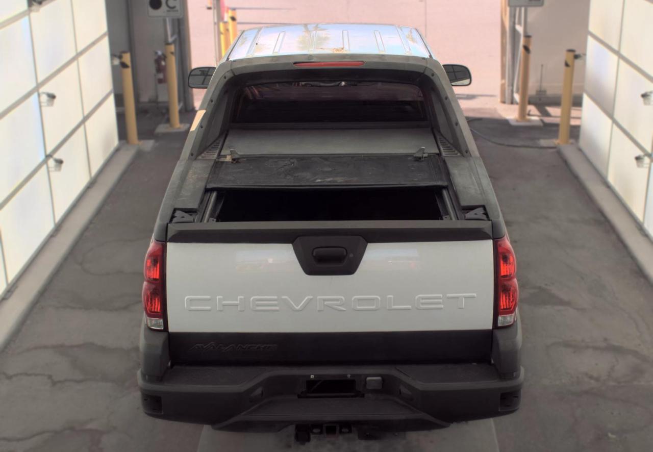 Chevrolet Avalanche  2003