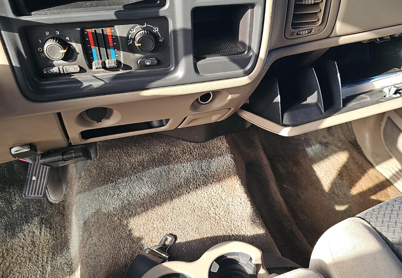 Chevrolet Avalanche  2003