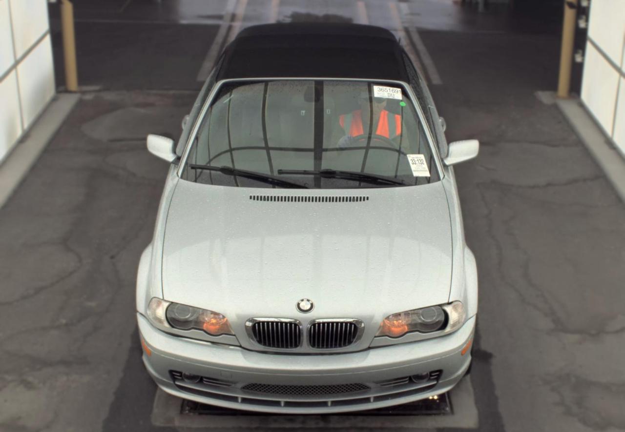 BMW 3 Series  2002