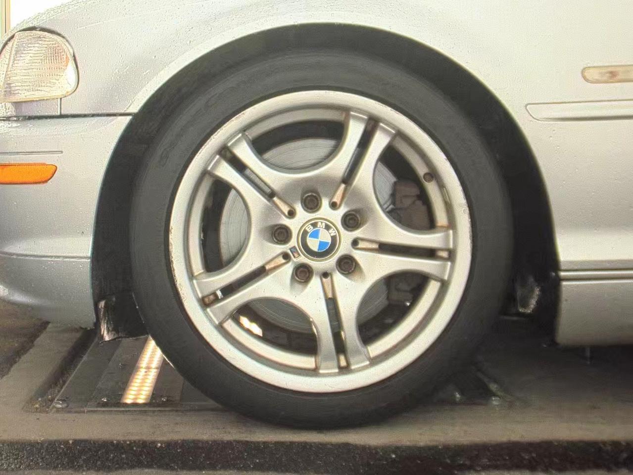 BMW 3 Series  2002