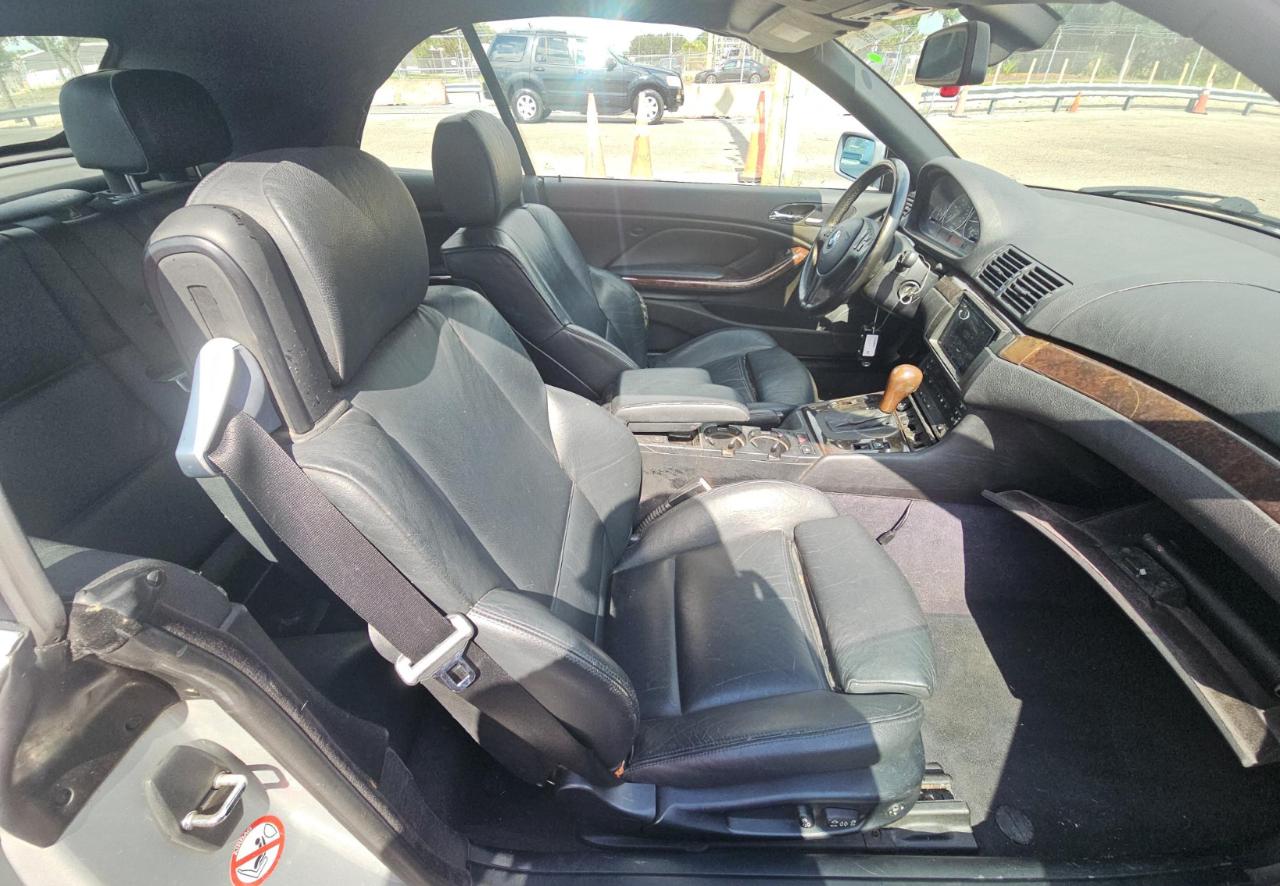 BMW 3 Series  2002