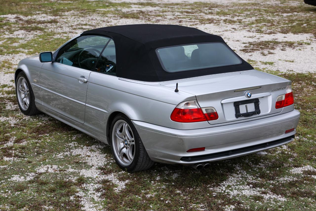 BMW 3 Series  2002