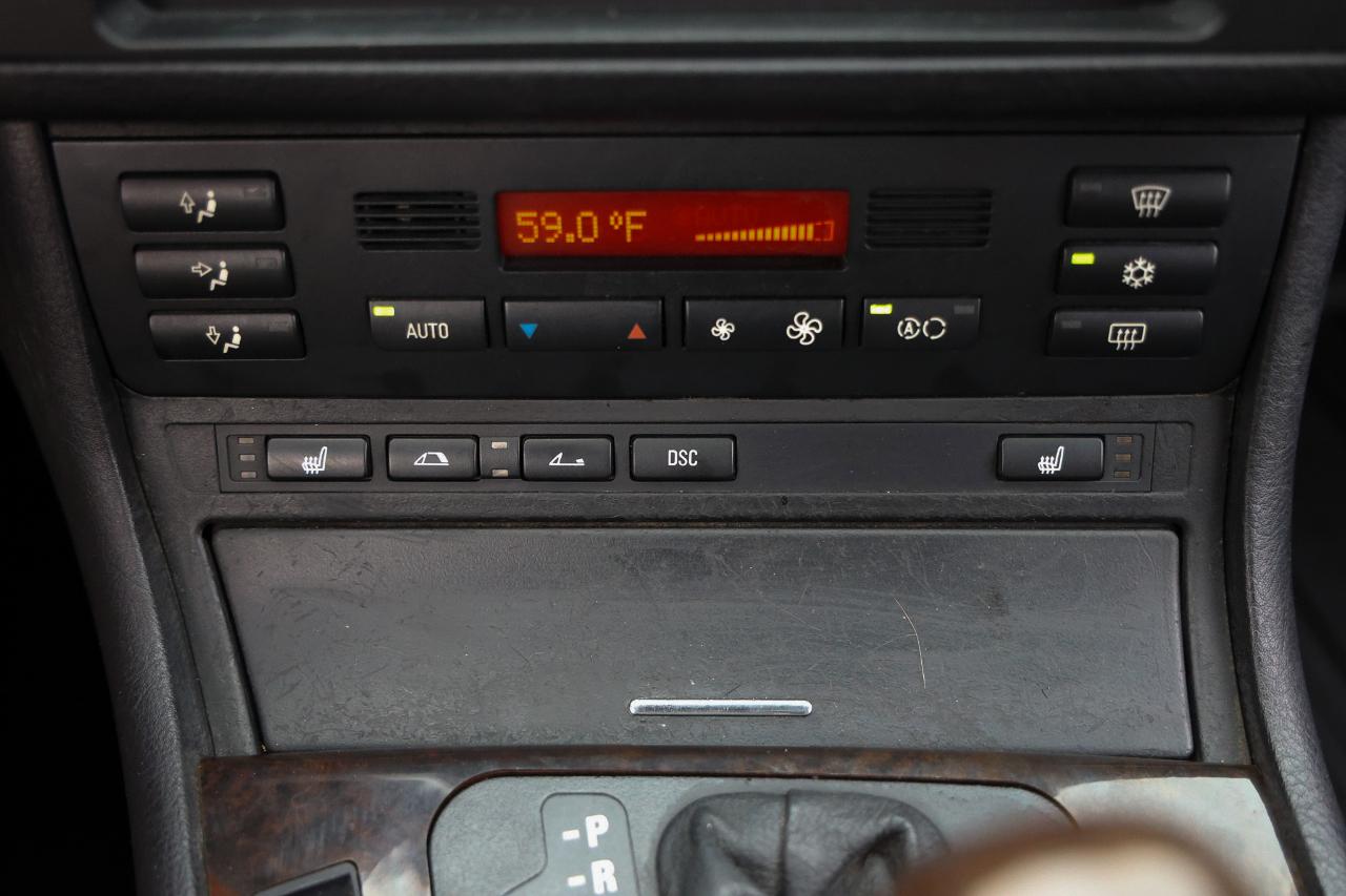 BMW 3 Series  2002