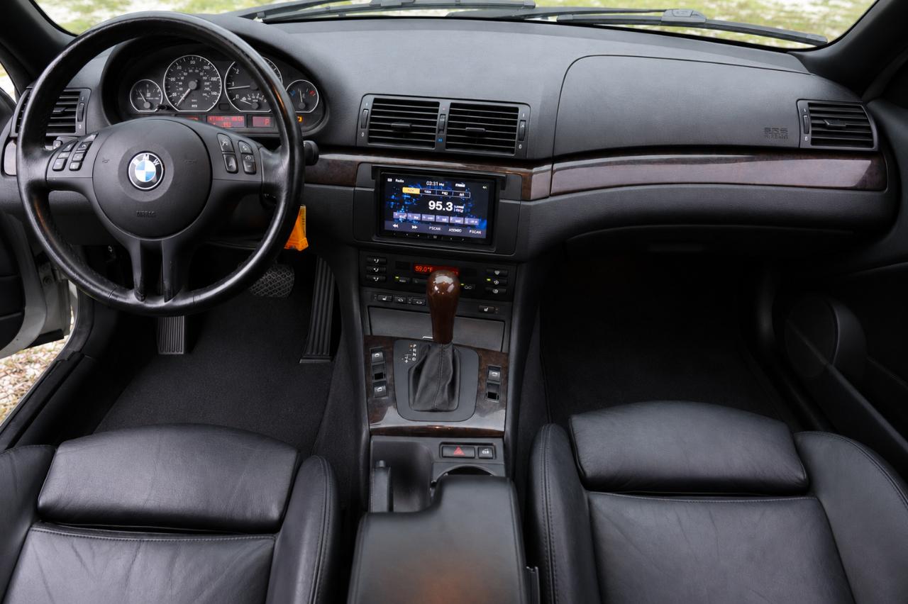 BMW 3 Series  2002