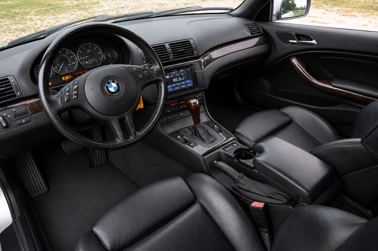 BMW 3 Series  2002