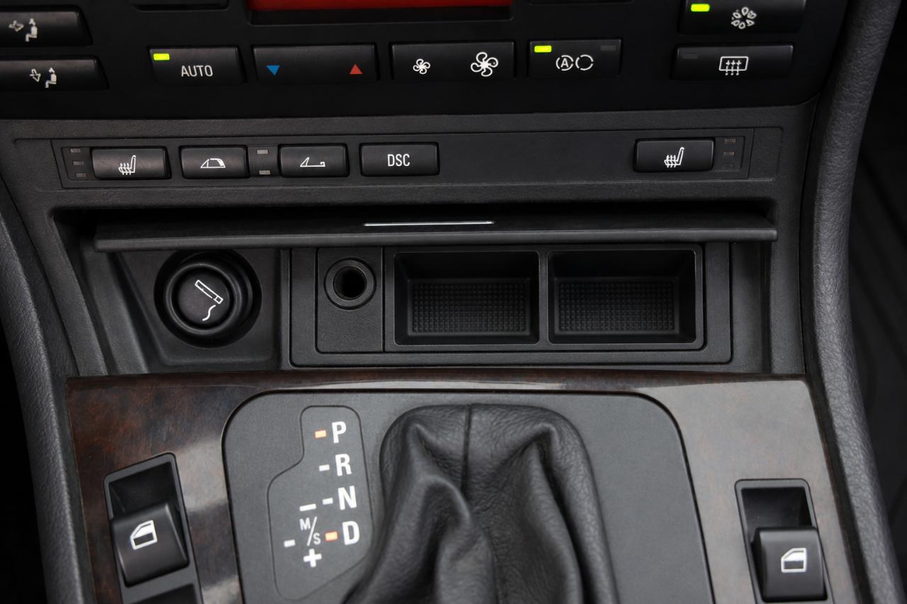 BMW 3 Series  2002