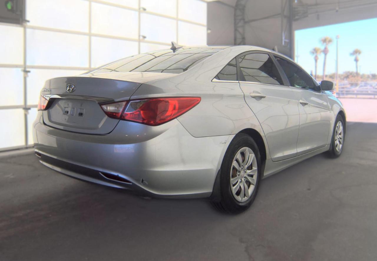 Hyundai Sonata  2011