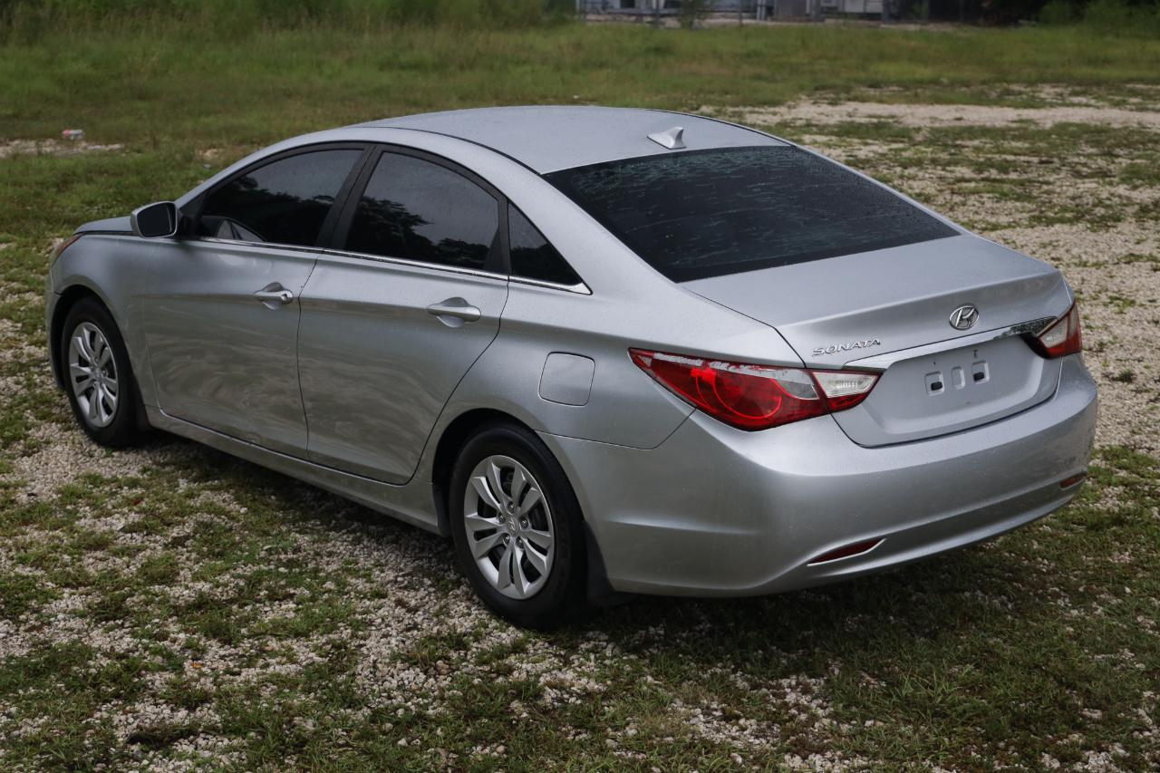 Hyundai Sonata  2011