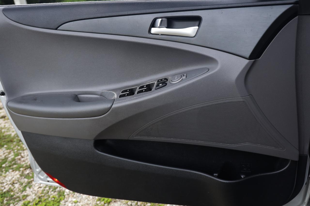 Hyundai Sonata  2011
