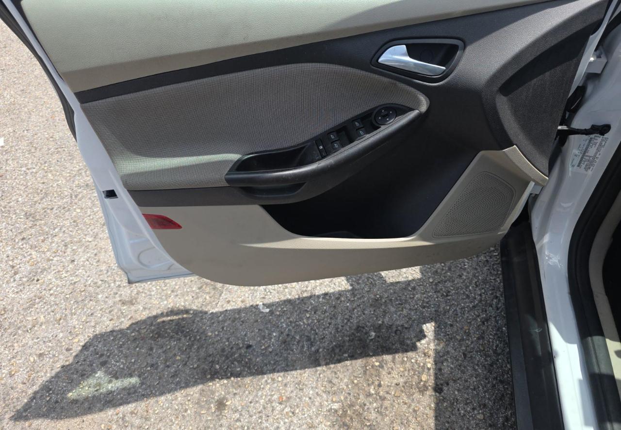 Ford Focus  2014