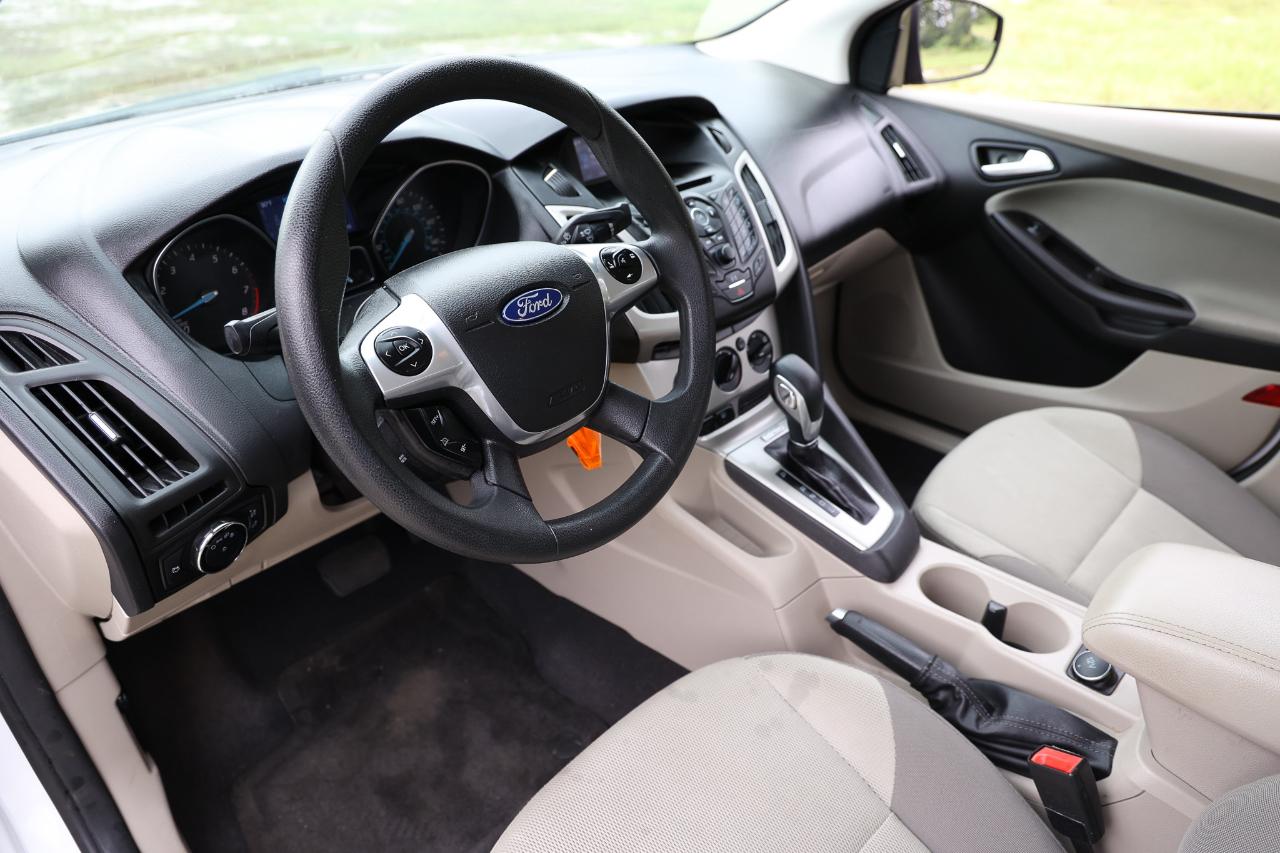 Ford Focus  2014