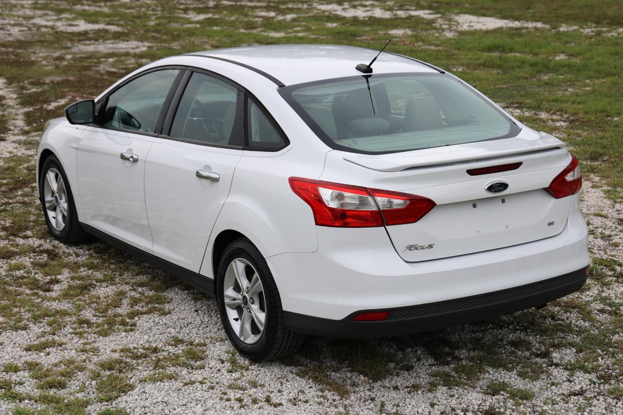 Ford Focus  2014