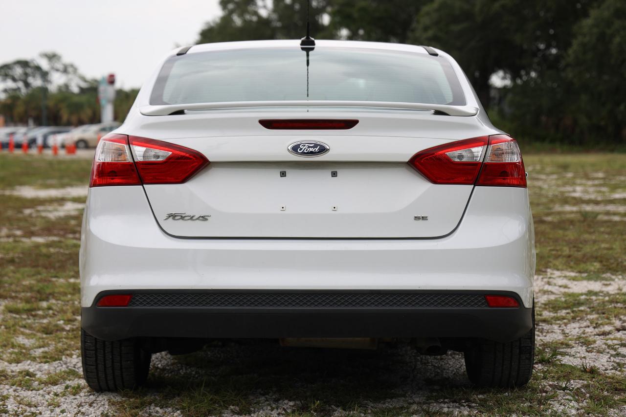 Ford Focus  2014
