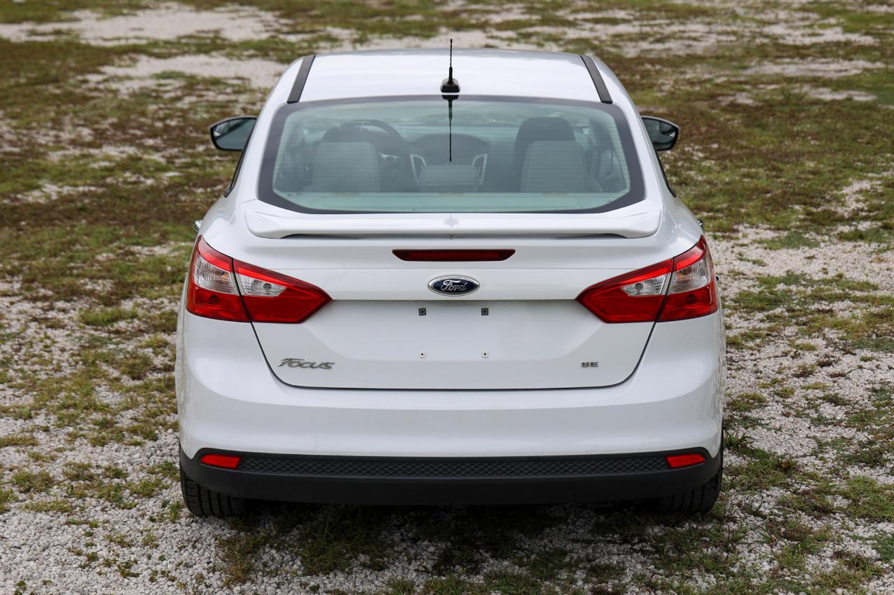 Ford Focus  2014