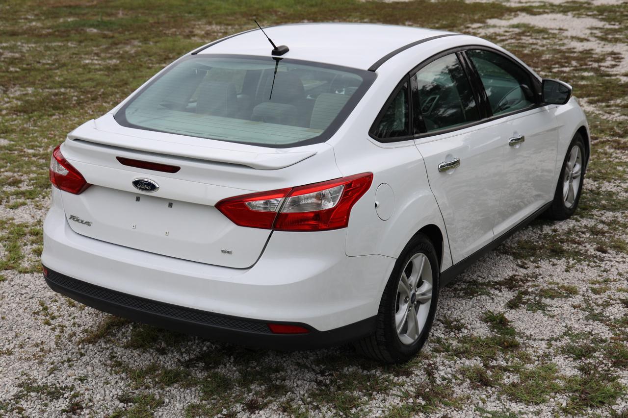 Ford Focus  2014
