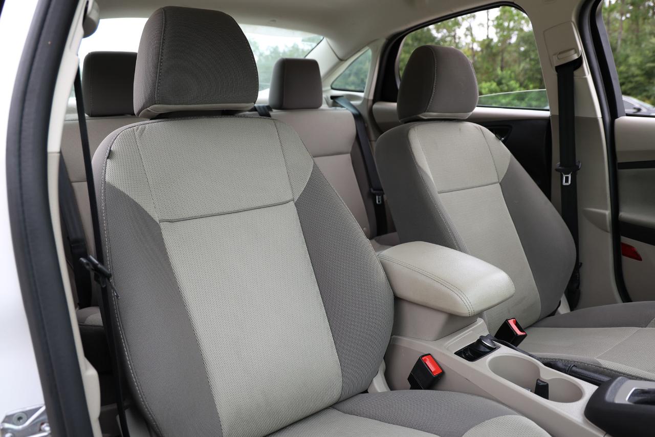 Ford Focus  2014