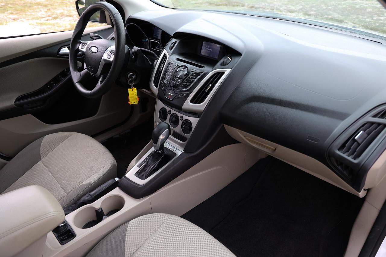 Ford Focus  2014