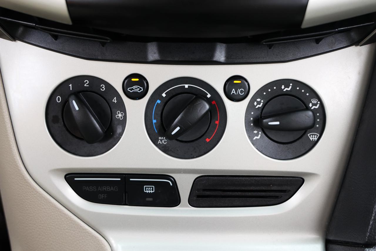 Ford Focus  2014
