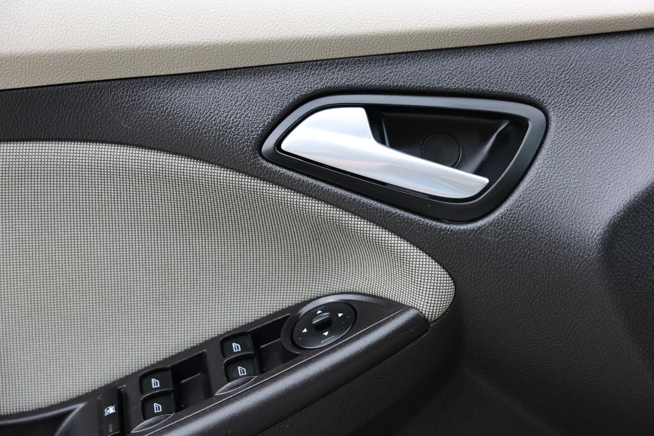 Ford Focus  2014