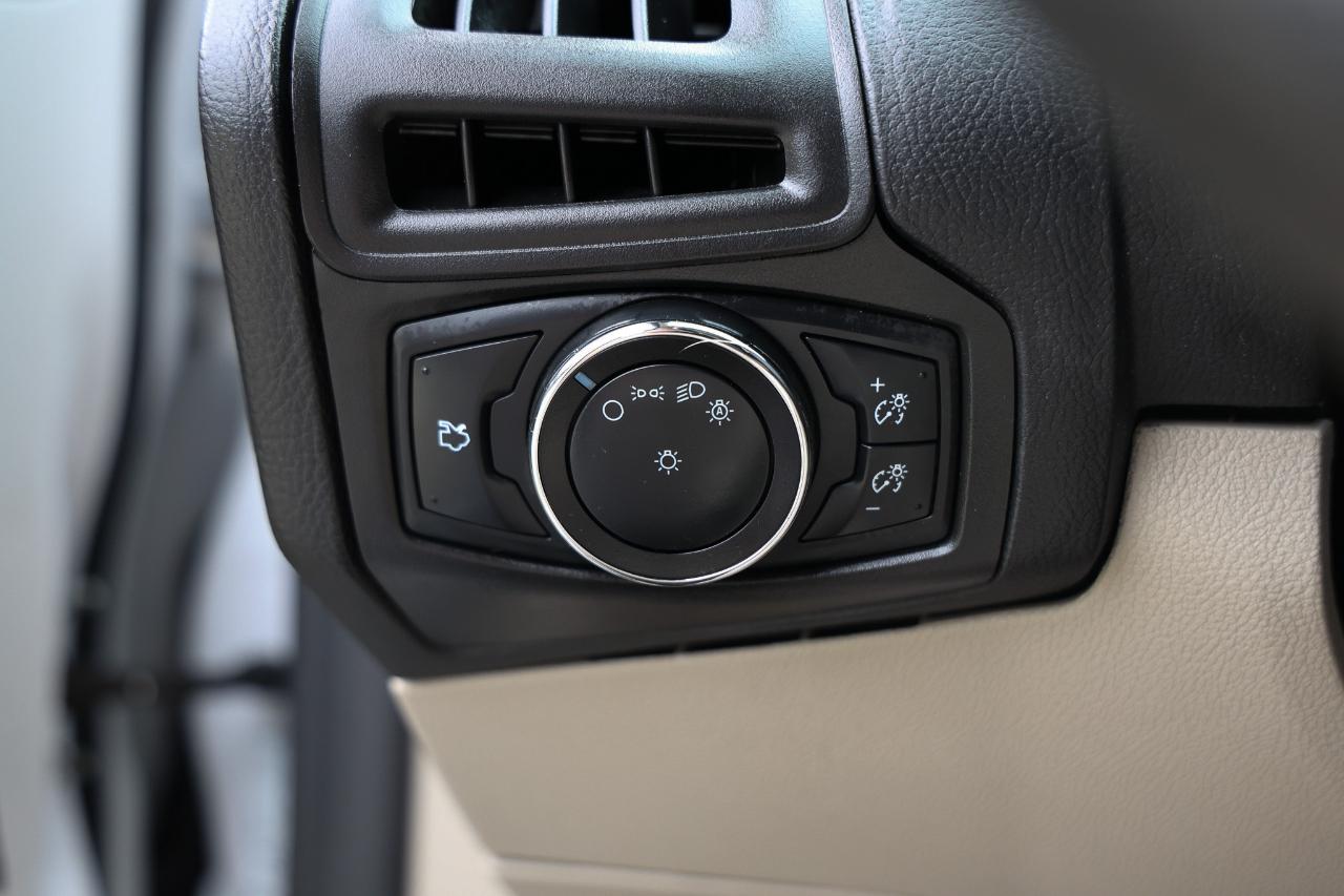 Ford Focus  2014