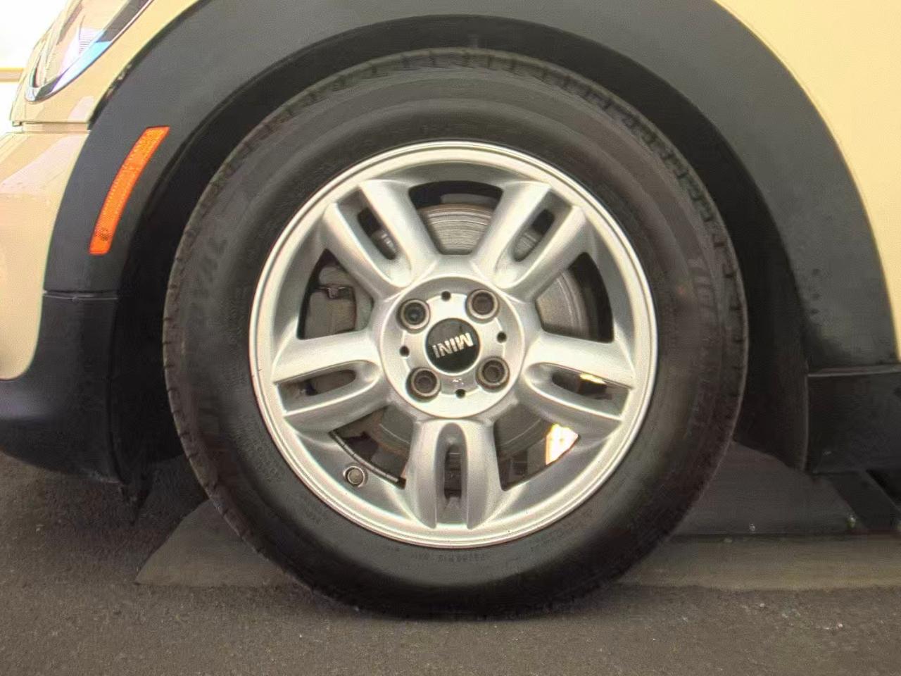 MINI Cooper Hardtop  2012