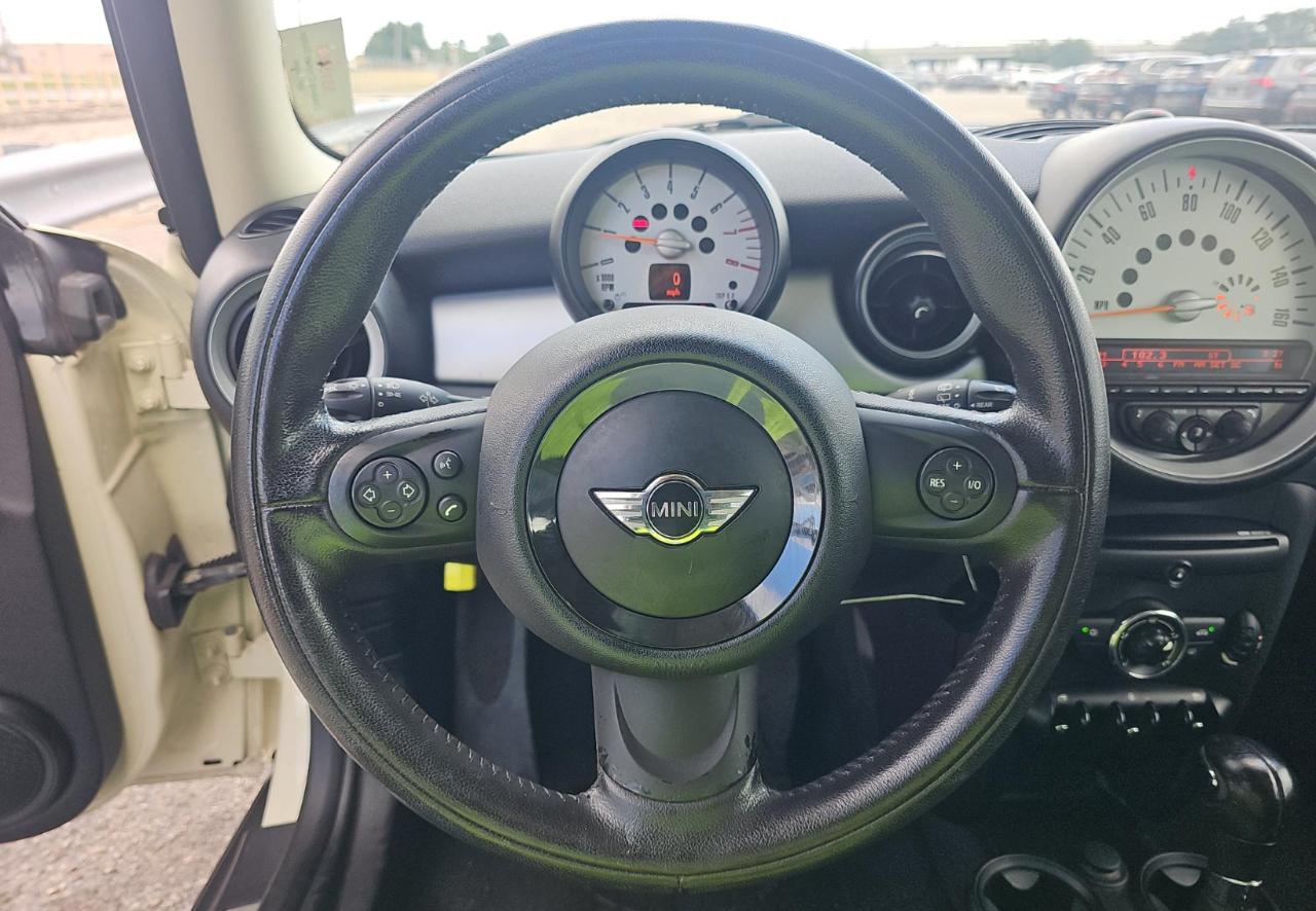 MINI Cooper Hardtop  2012