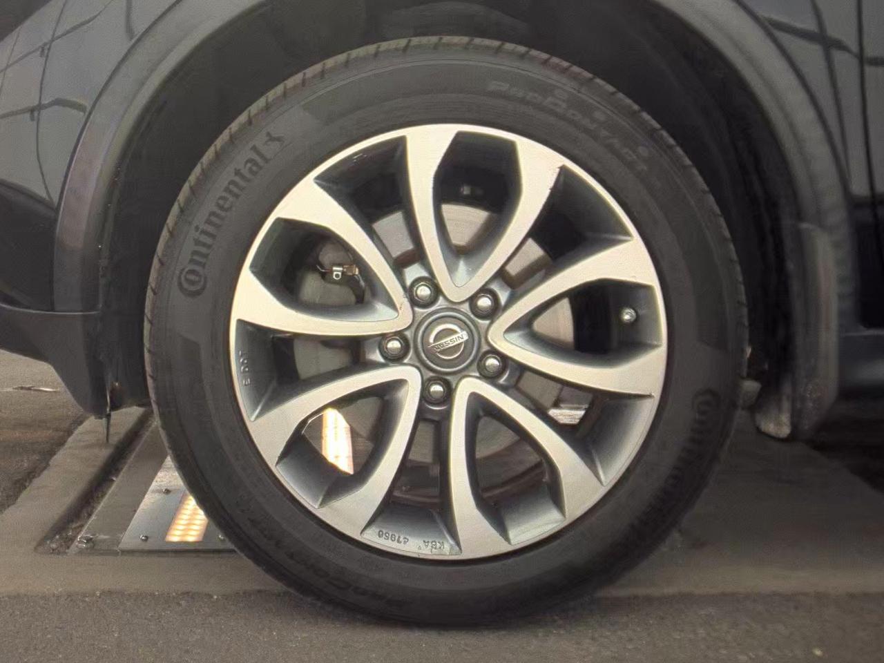 Nissan Juke  2013