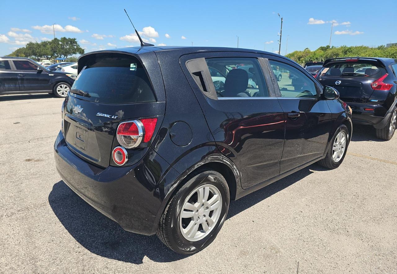 Chevrolet Sonic  2014