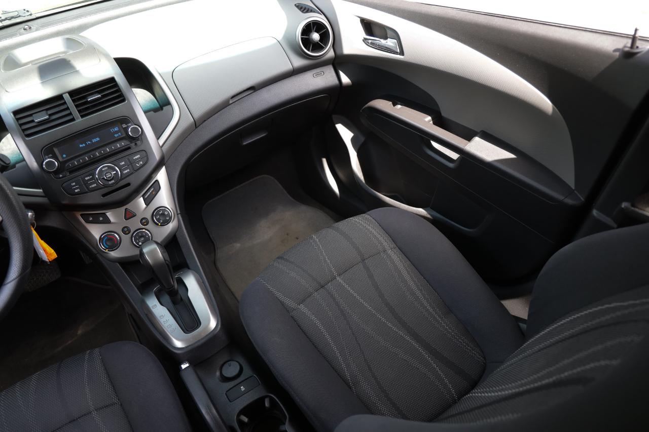 Chevrolet Sonic  2014