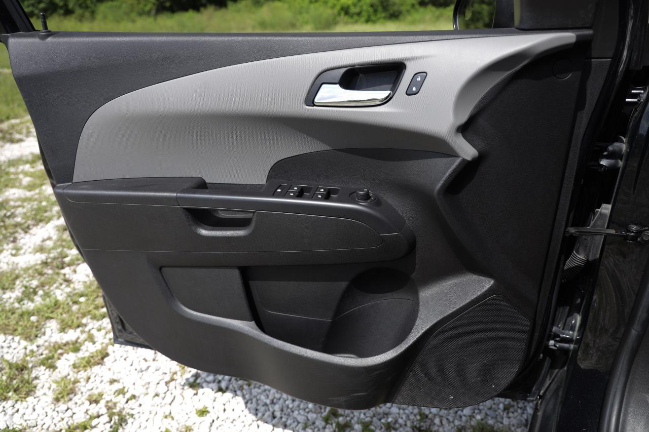 Chevrolet Sonic  2014