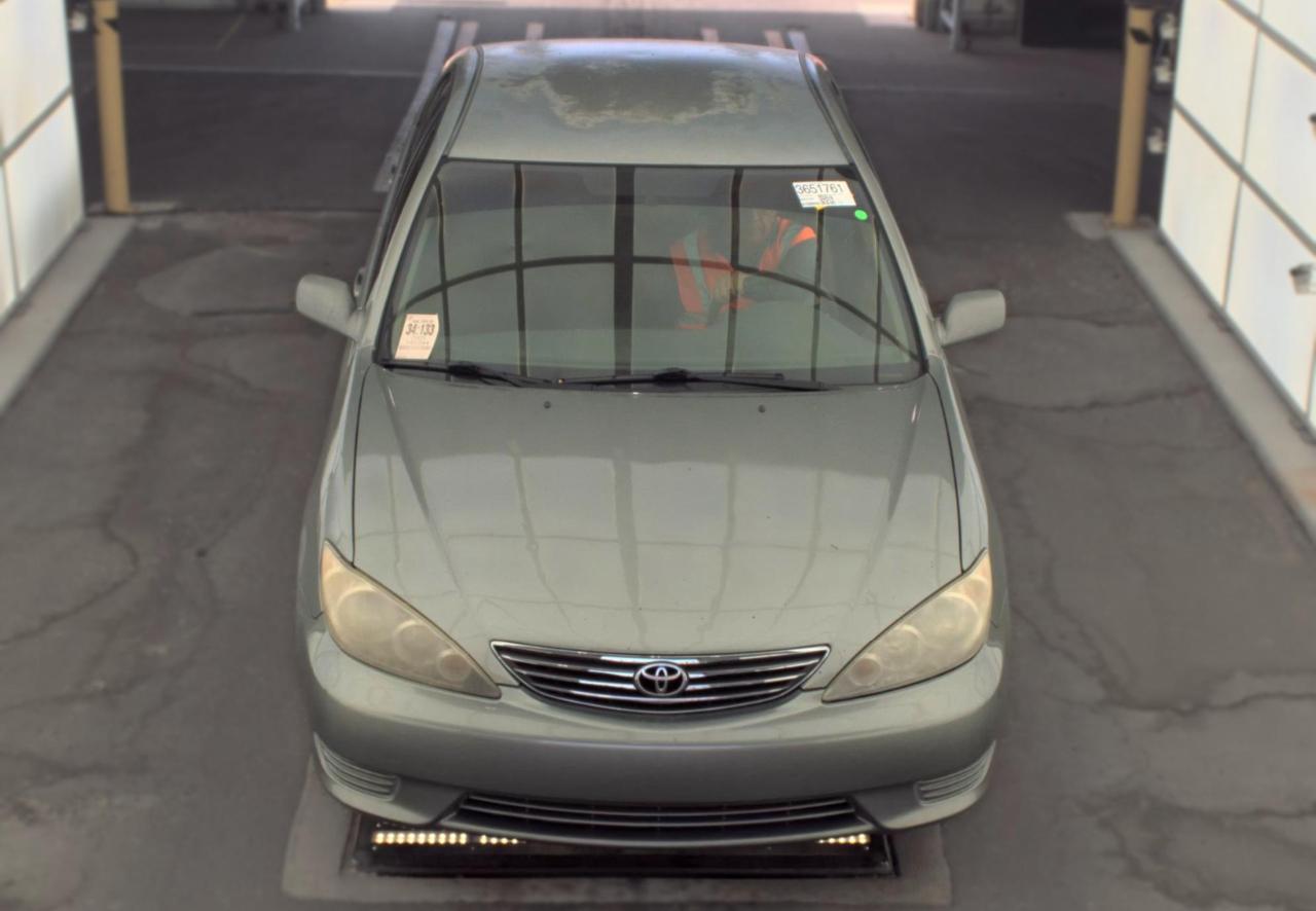 Toyota Camry  2005