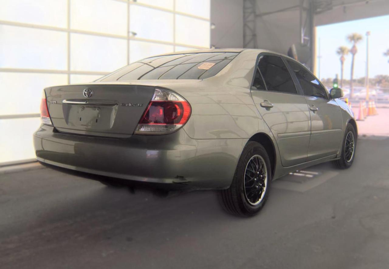 Toyota Camry  2005