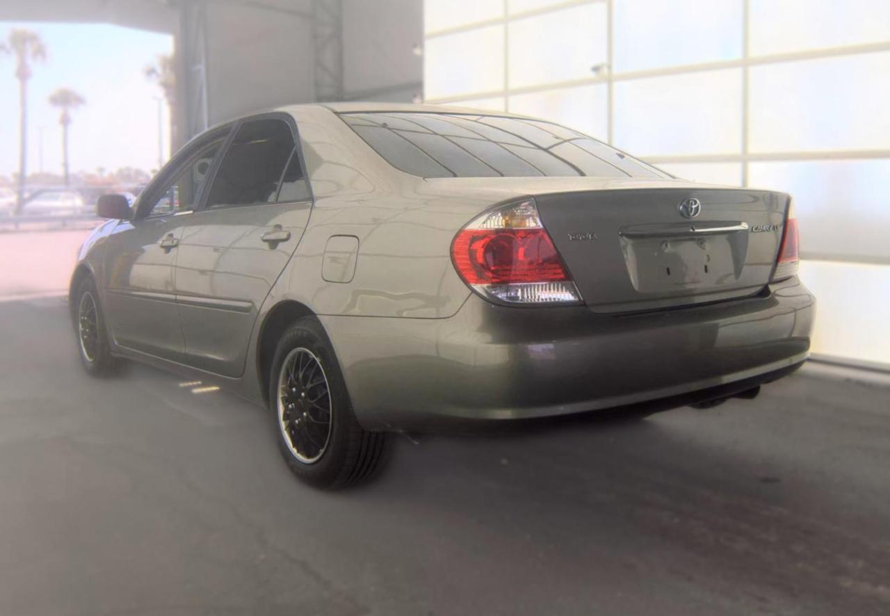Toyota Camry  2005