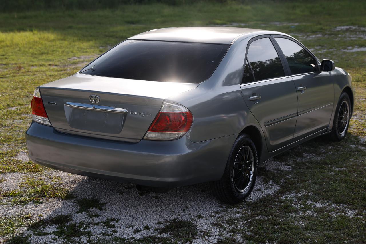 Toyota Camry  2005