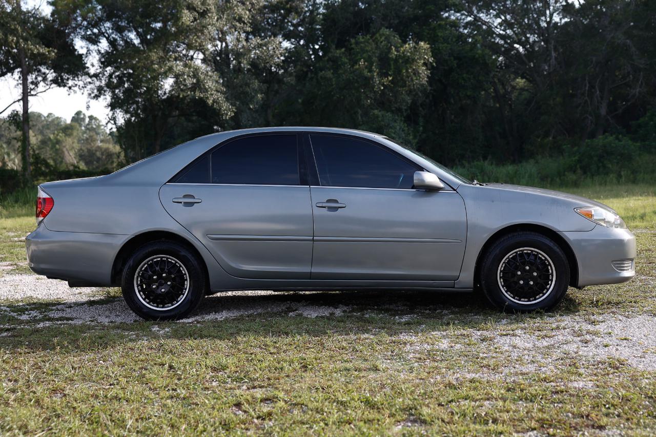 Toyota Camry  2005