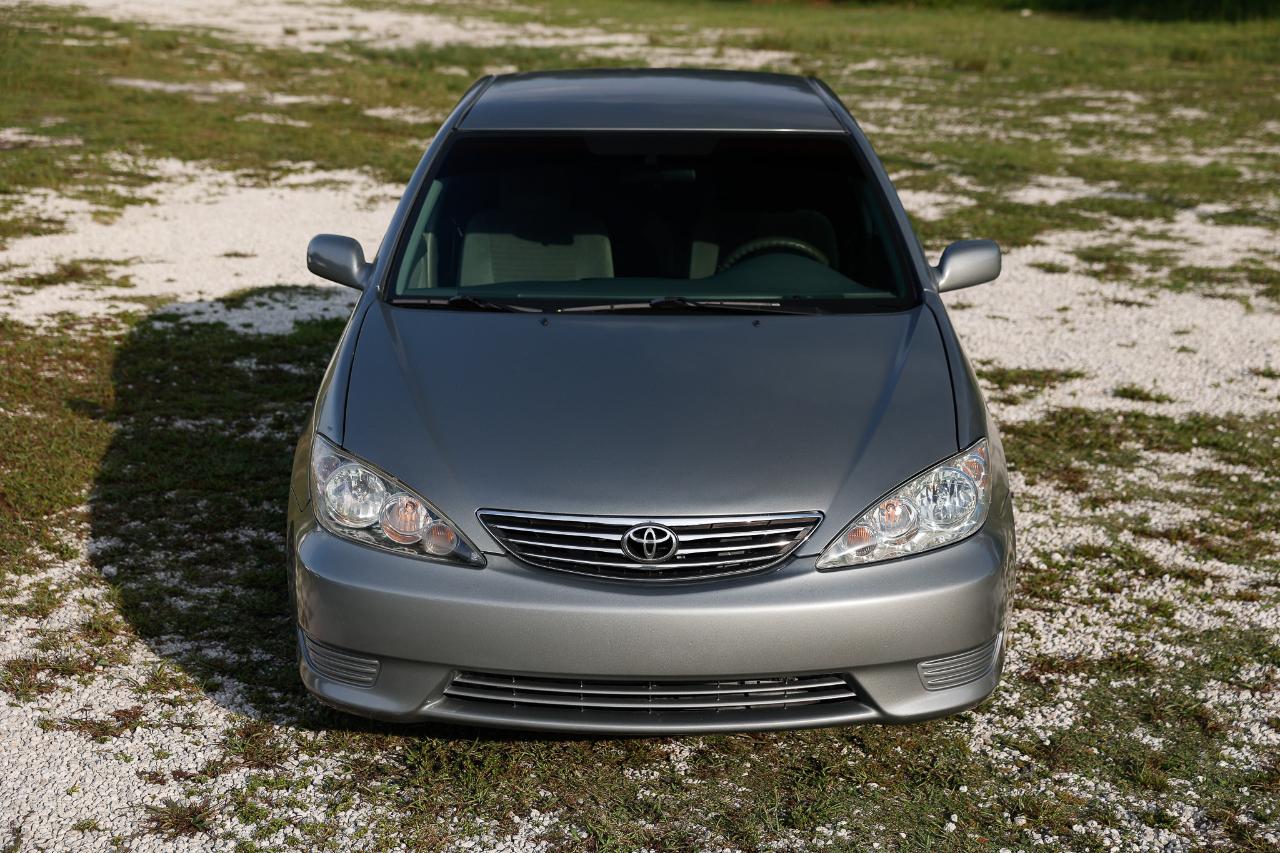 Toyota Camry  2005