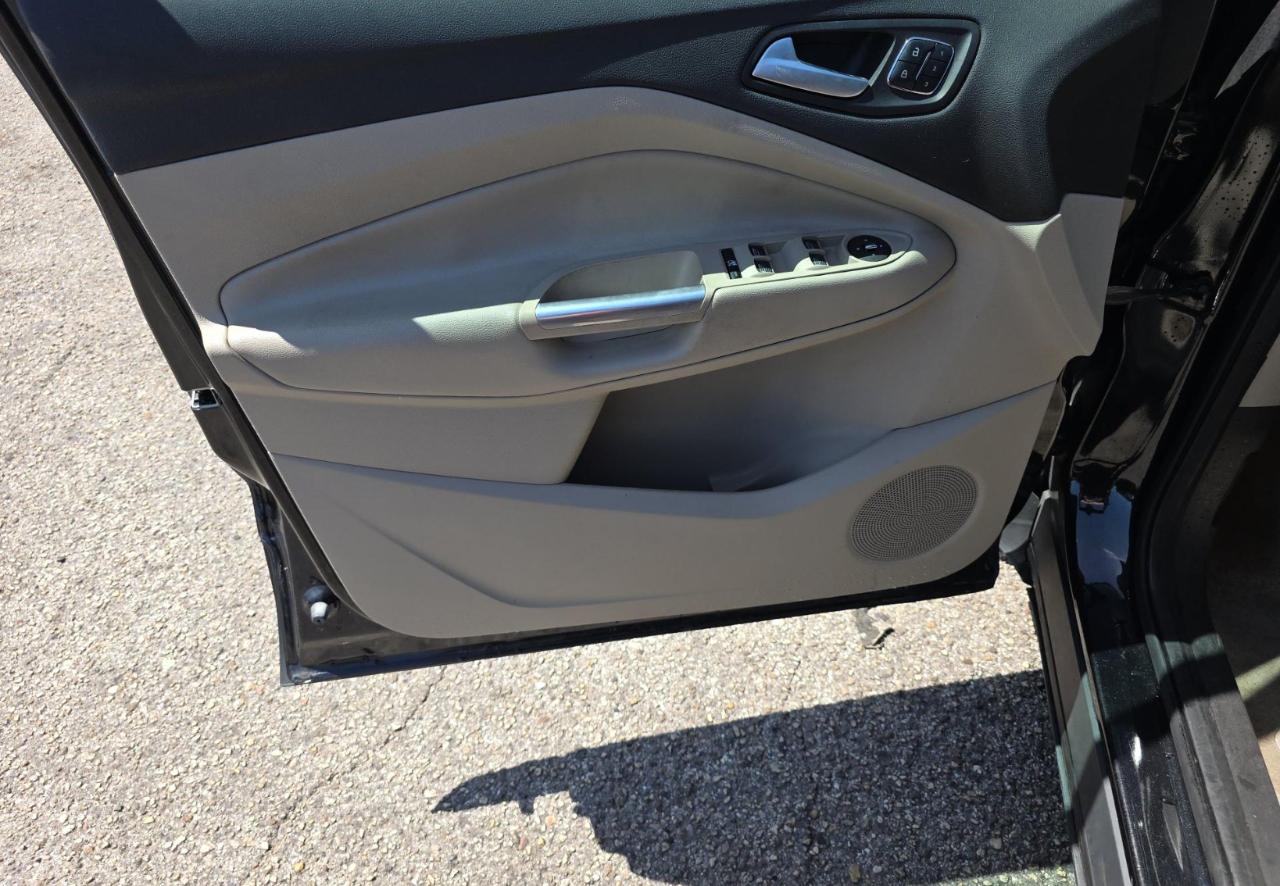 Ford Escape  2014