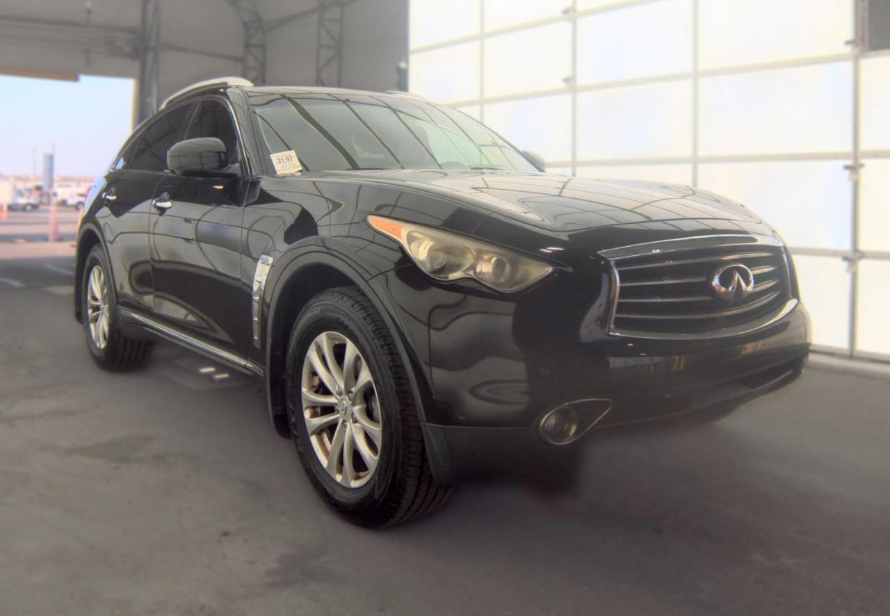 Infiniti FX35  2012