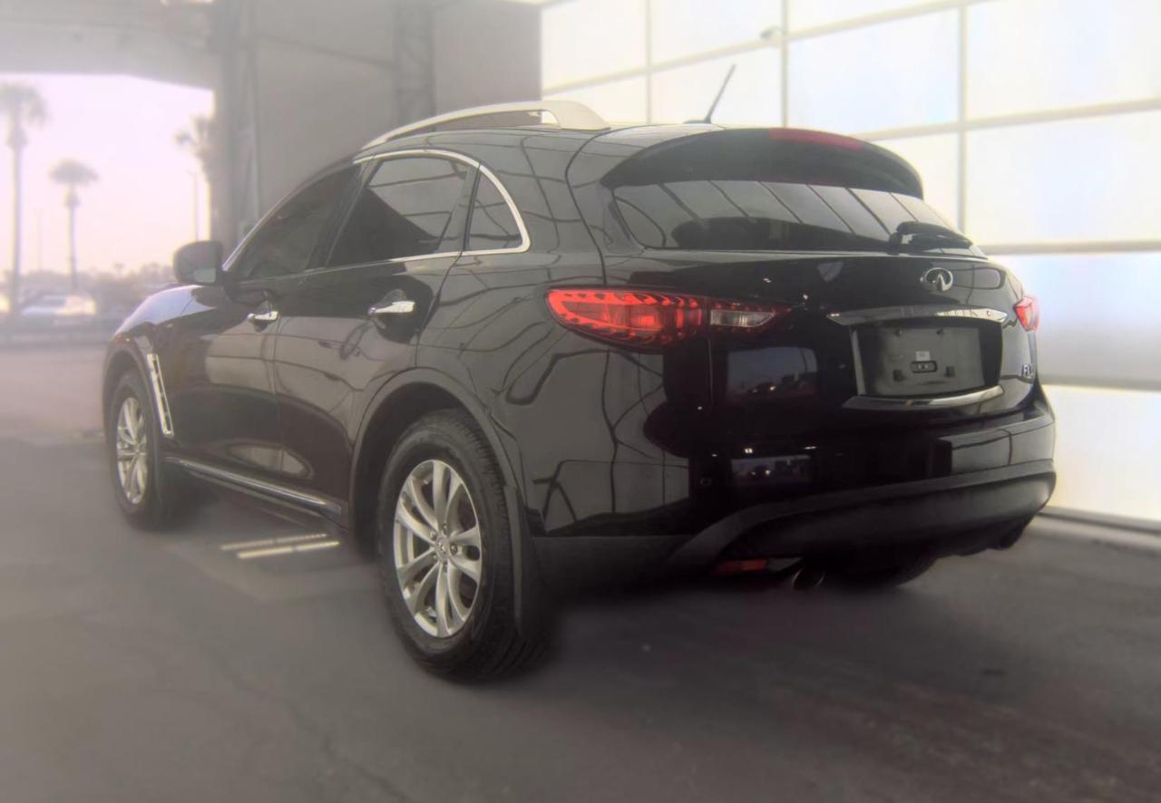 Infiniti FX35  2012